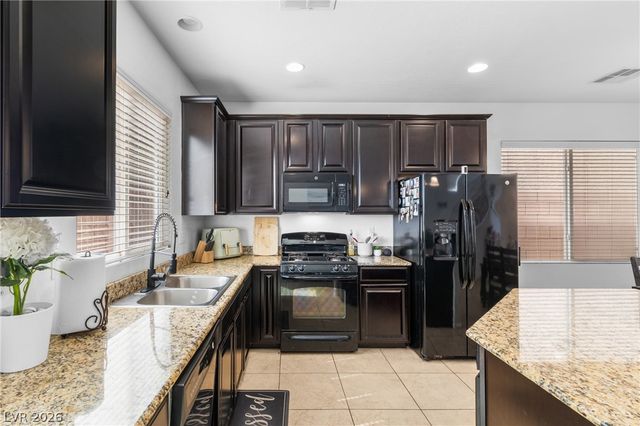 10569 Hartford Hills Avenue, Las Vegas, NV 89166