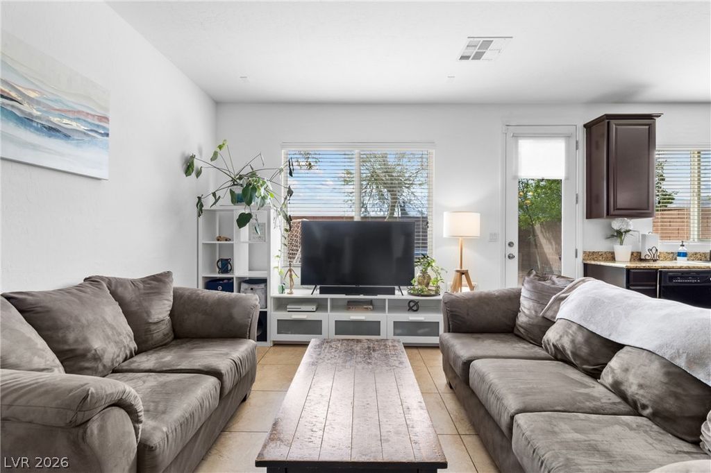 10569 Hartford Hills Avenue, Las Vegas, NV 89166 — photo 3