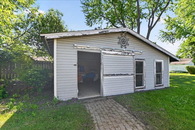 5701 Anthony Street, Mcfarland, WI 53558