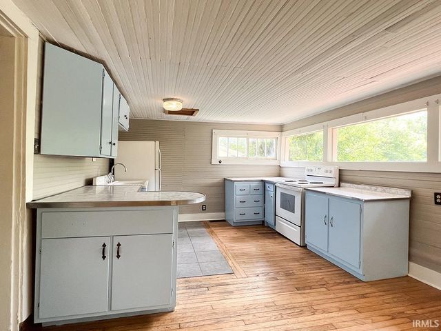 1003 W 11th Street, Bloomington, IN 47404