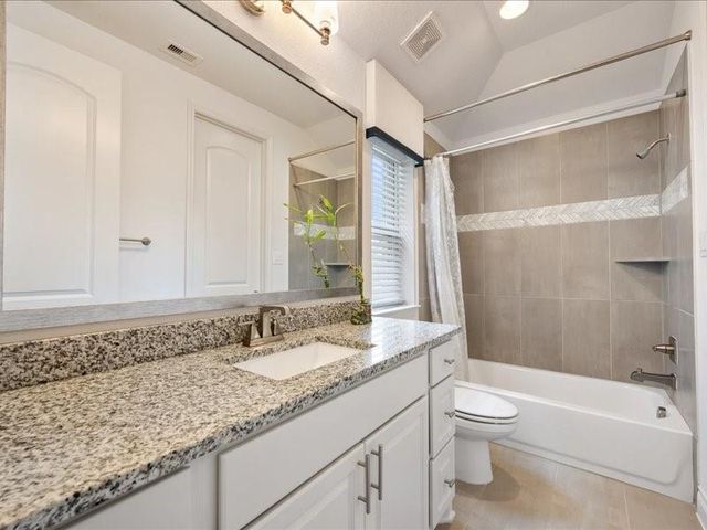 17306 Sages Ravine Drive, Humble, TX 77346