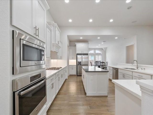 17306 Sages Ravine Drive, Humble, TX 77346