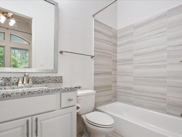 17306 Sages Ravine Drive, Humble, TX 77346