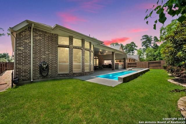 17306 Sages Ravine Drive, Humble, TX 77346