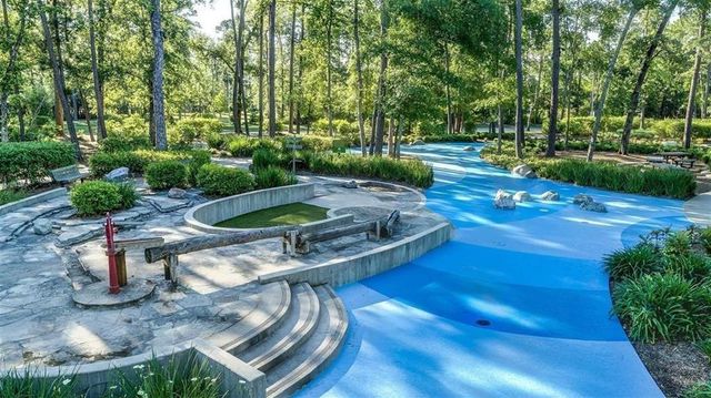 17306 Sages Ravine Drive, Humble, TX 77346