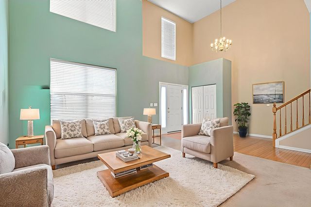 621 Mansfield Way, Oswego, IL 60543