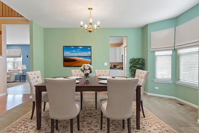 621 Mansfield Way, Oswego, IL 60543