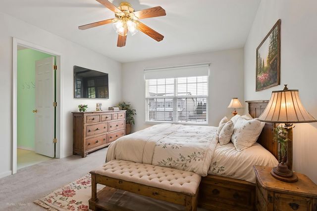 621 Mansfield Way, Oswego, IL 60543