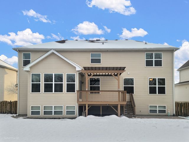 621 Mansfield Way, Oswego, IL 60543