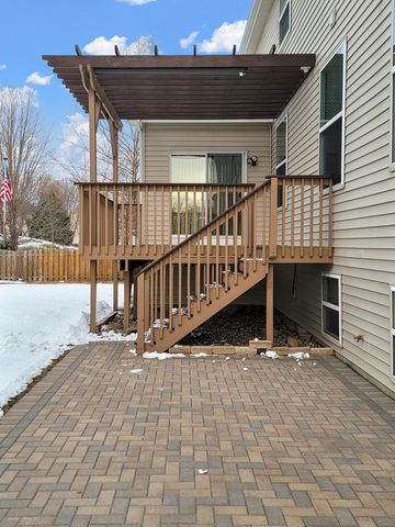 621 Mansfield Way, Oswego, IL 60543