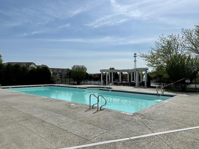 621 Mansfield Way, Oswego, IL 60543