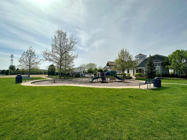 621 Mansfield Way, Oswego, IL 60543