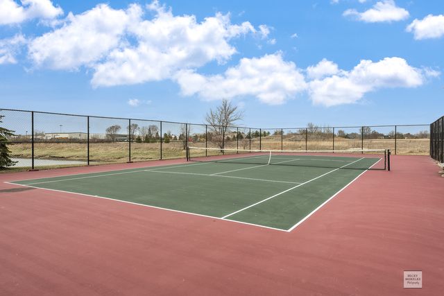 621 Mansfield Way, Oswego, IL 60543