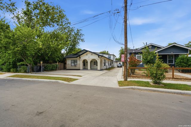 827 W ROSEWOOD AVE, San Antonio, TX 78212