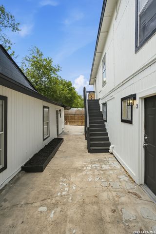 827 W ROSEWOOD AVE, San Antonio, TX 78212