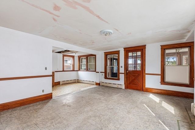 1292 Riverside Ave, Somerset, MA 02726