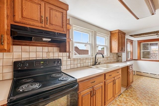 1292 Riverside Ave, Somerset, MA 02726