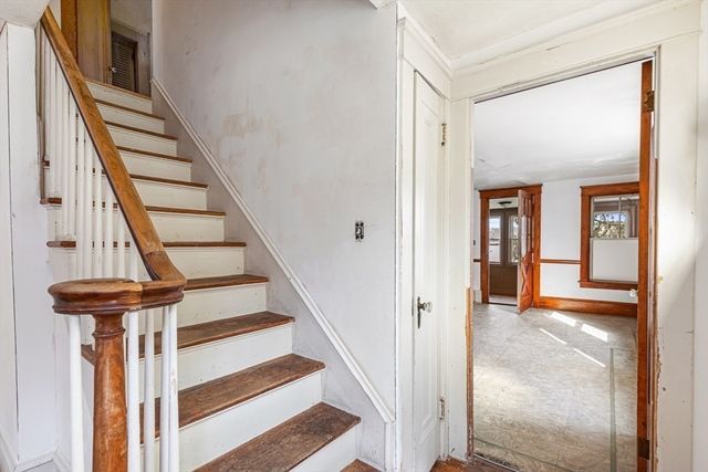 1292 Riverside Ave, Somerset, MA 02726