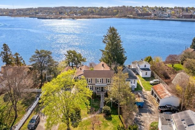 1292 Riverside Ave, Somerset, MA 02726
