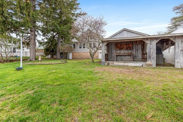 1292 Riverside Ave, Somerset, MA 02726