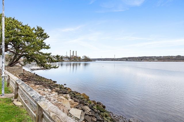 1292 Riverside Ave, Somerset, MA 02726