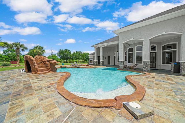 18732 Kz Road, Cypress, TX 77433
