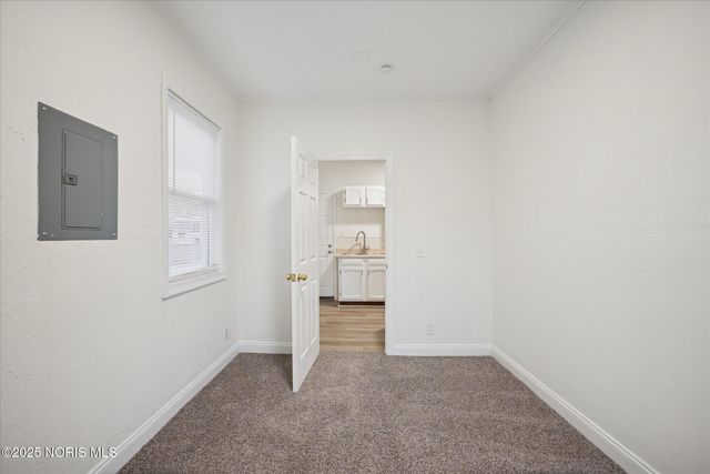 950 Oak Street, Toledo, OH 43605