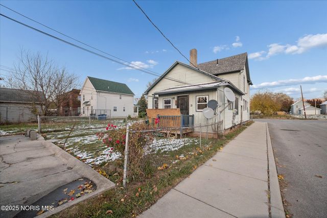 950 Oak Street, Toledo, OH 43605