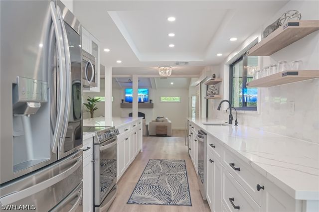 1420 Jewel Box AVE, Naples, FL 34102