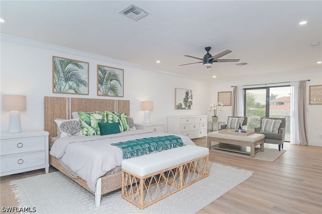 1420 Jewel Box AVE, Naples, FL 34102