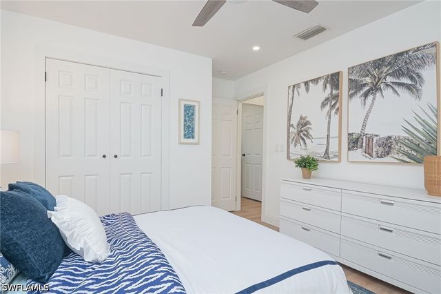 1420 Jewel Box AVE, Naples, FL 34102