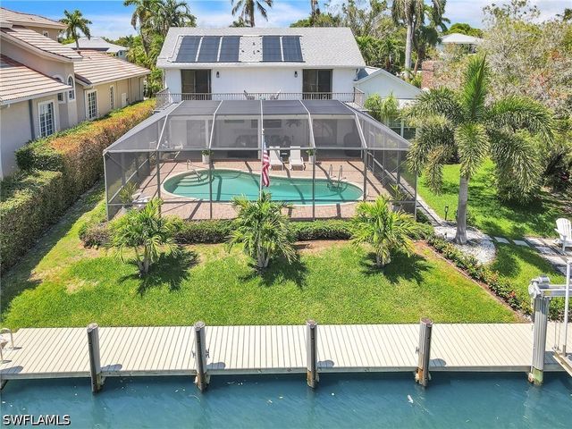 1420 Jewel Box AVE, Naples, FL 34102