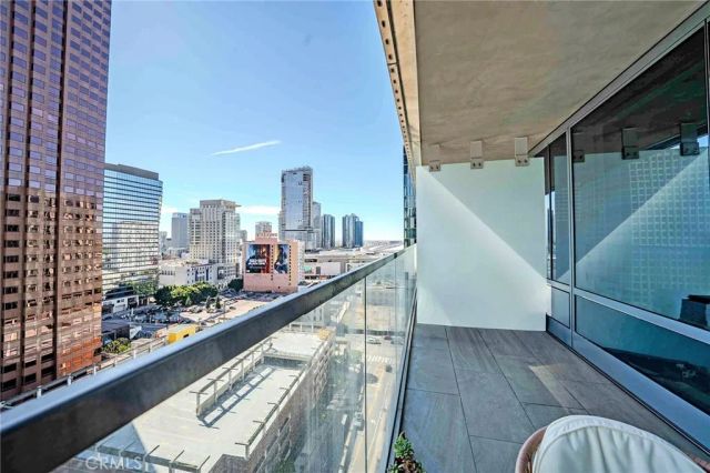877 Francisco 1717, Los Angeles, CA 90017