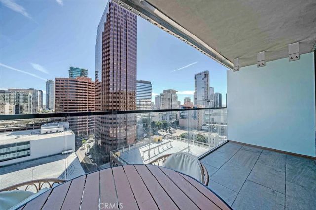 877 Francisco 1717, Los Angeles, CA 90017
