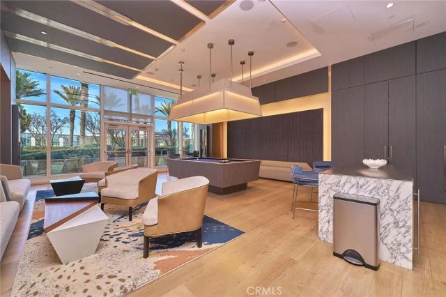 877 Francisco 1717, Los Angeles, CA 90017