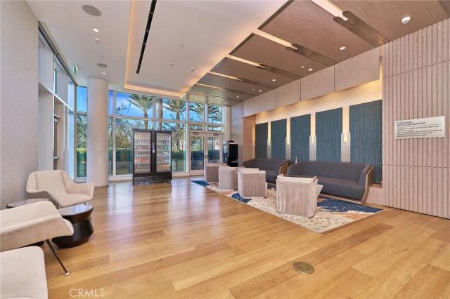 877 Francisco 1717, Los Angeles, CA 90017