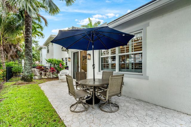 550 Tomahawk Court, Palm Beach Gardens, FL 33410