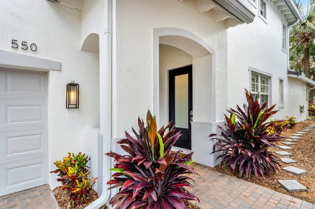 550 Tomahawk Court, Palm Beach Gardens, FL 33410
