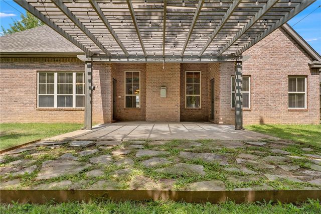 3500 Kirkwood Street, Rogers, AR 72758