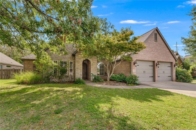 3500 Kirkwood Street, Rogers, AR 72758