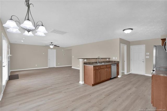 154 Audubon Drive, Raeford, NC 28376