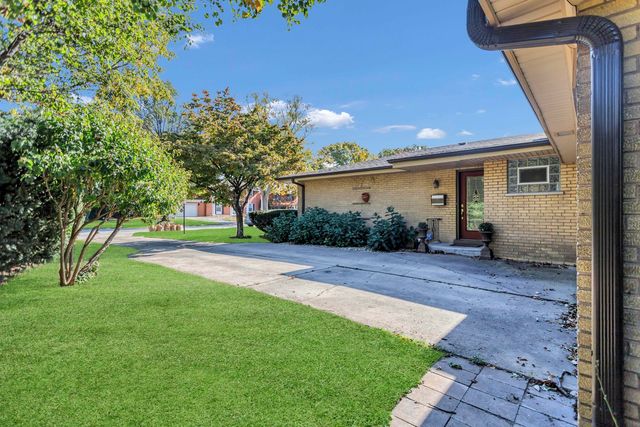 9120 Karlov Avenue, Oak Lawn, IL 60453