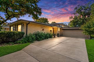 9120 Karlov Avenue, Oak Lawn, IL 60453