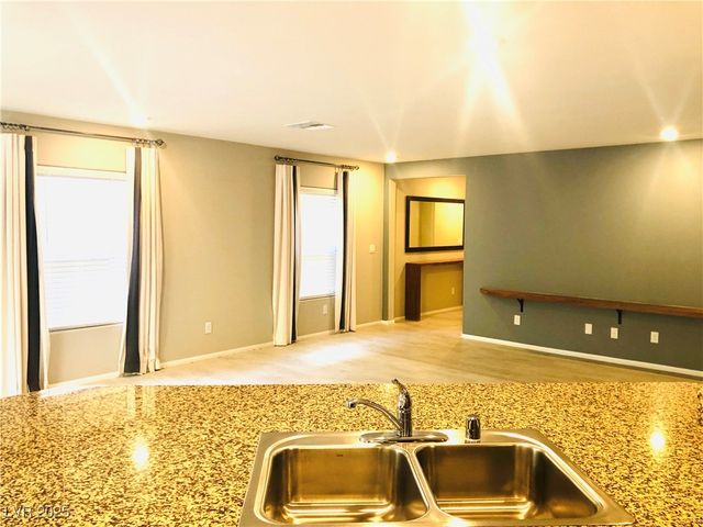 7108 Blissful Peak Street, North Las Vegas, NV 89084