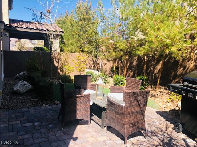 7108 Blissful Peak Street, North Las Vegas, NV 89084