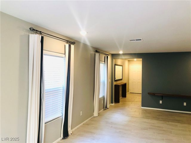 7108 Blissful Peak Street, North Las Vegas, NV 89084