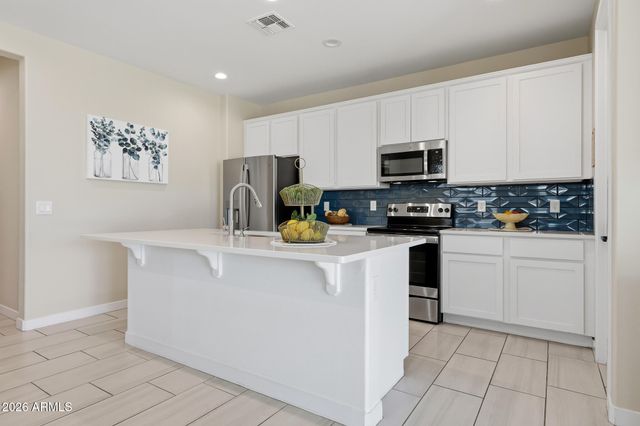18018 W HESS Street, Goodyear, AZ 85338