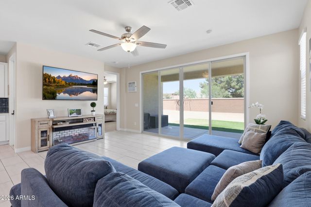18018 W HESS Street, Goodyear, AZ 85338