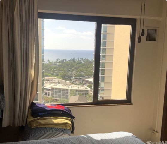 2140 Kuhio Avenue 2004, Honolulu, HI 96815