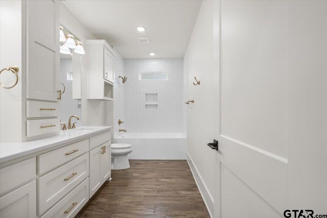 13851 Luka Lane, Tyler, TX 75704